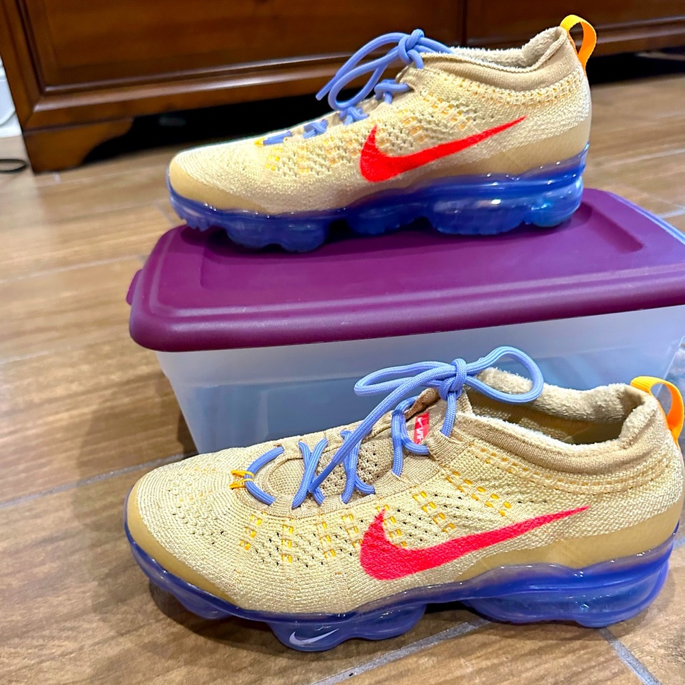 Women’s Nike Flyknit 2023 VaporMax